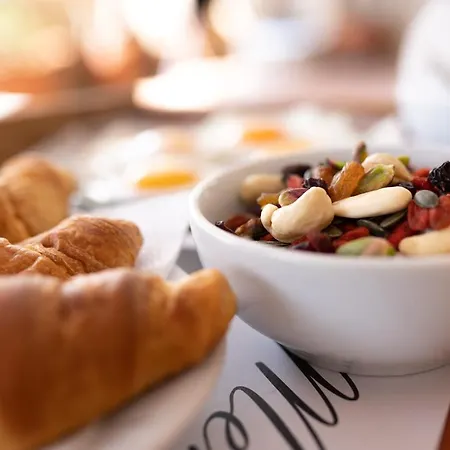 Πανσιόν Coralli & Restaurant Ελαφόνησος