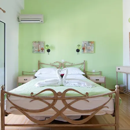 Coralli & Restaurant Guest house 3*