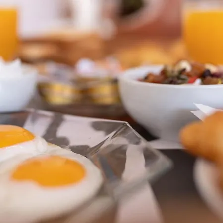 Coralli & Restaurant 3*