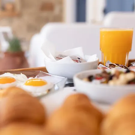 بيت ضيافة Coralli & Restaurant 3*