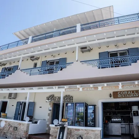 Coralli & Restaurant 게스트하우스 3*