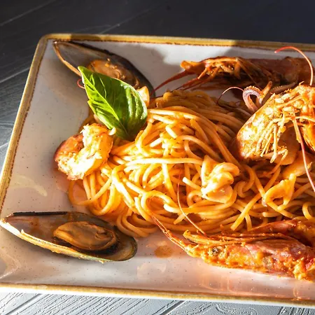 Coralli & Restaurant 게스트하우스 3*