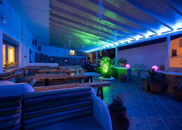 招待所 Coralli & Restaurant 3*