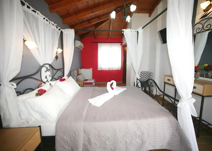 Gasthuis Coralli & Restaurant Elafonissos